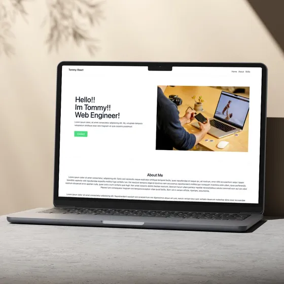 React × tailwindCSS Webサイトのサムネイル